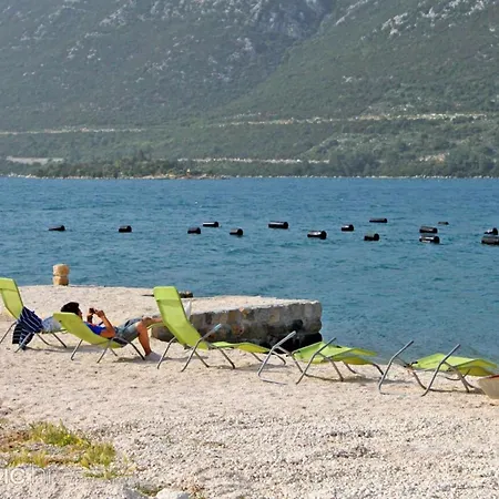 Four Bedroom * Broce