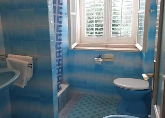 Апартаменты Four Bedroom Broce