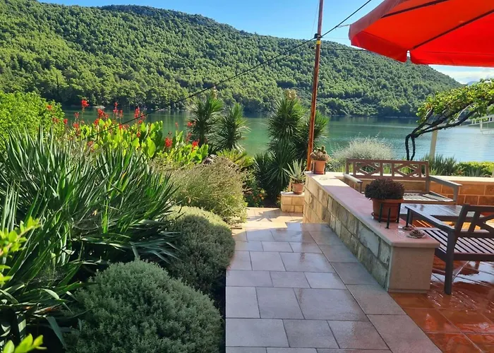 Four Bedroom Апартаменты Broce