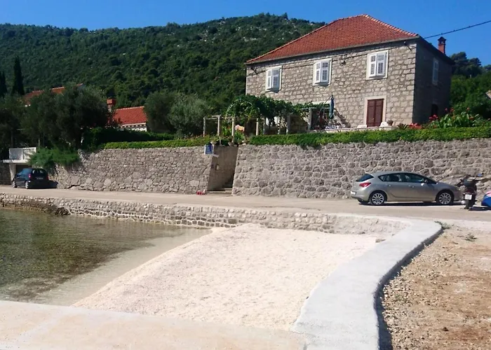 Four Bedroom Апартаменты Broce